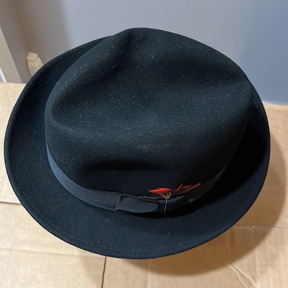 Men’s Designer Collection Futura II Hat - Picture 2 of 9